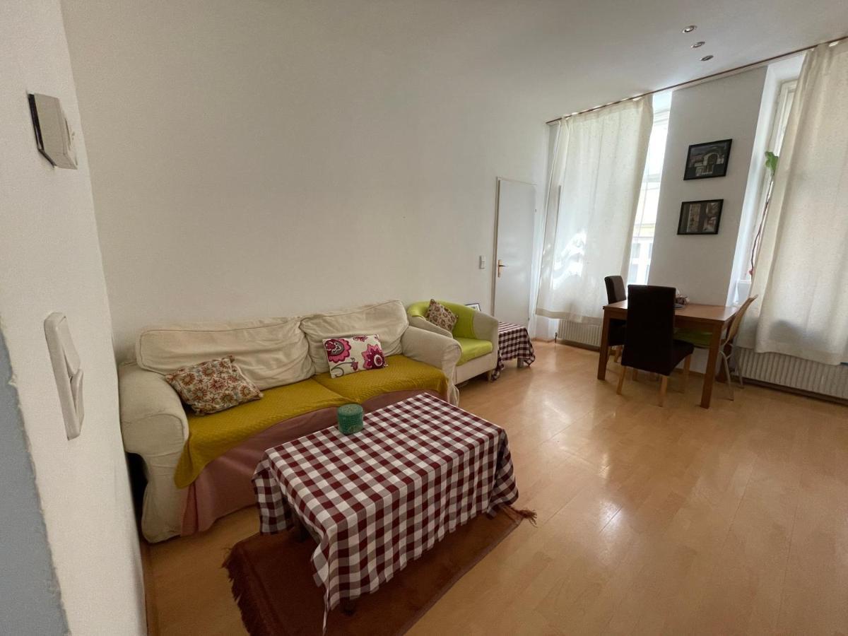 City Apartment And Rooms Wenen Buitenkant foto