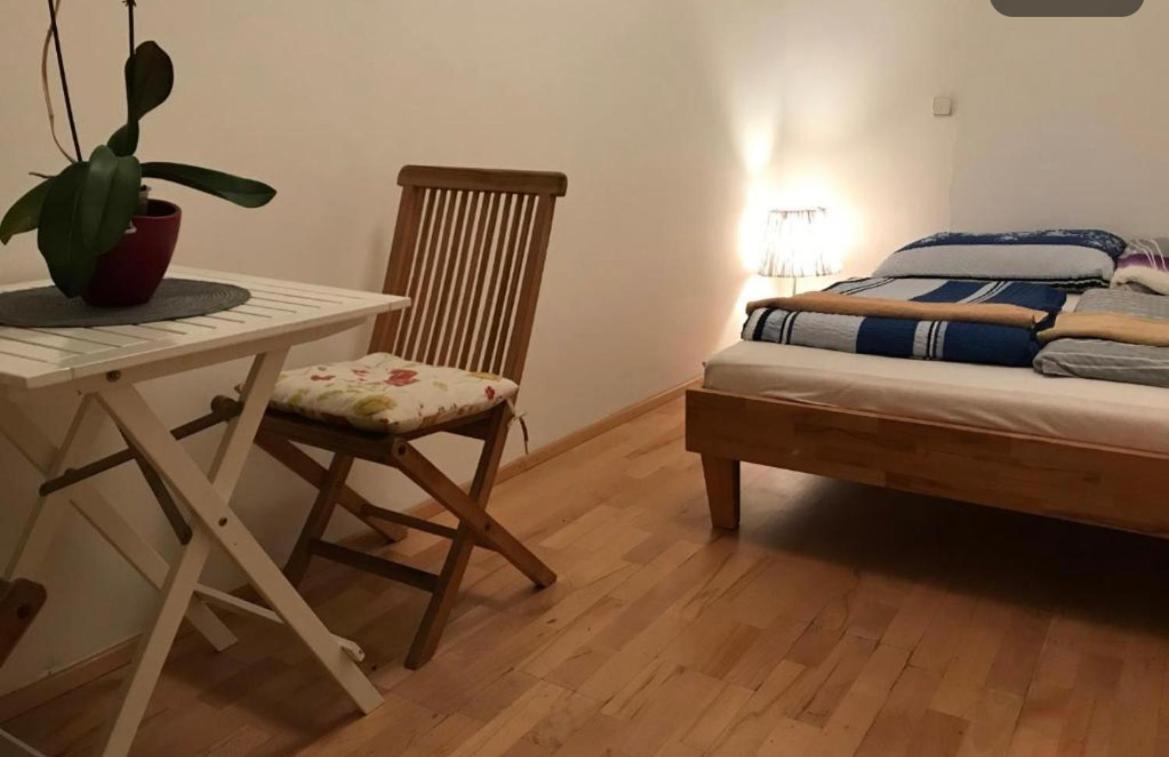 City Apartment And Rooms Wenen Buitenkant foto
