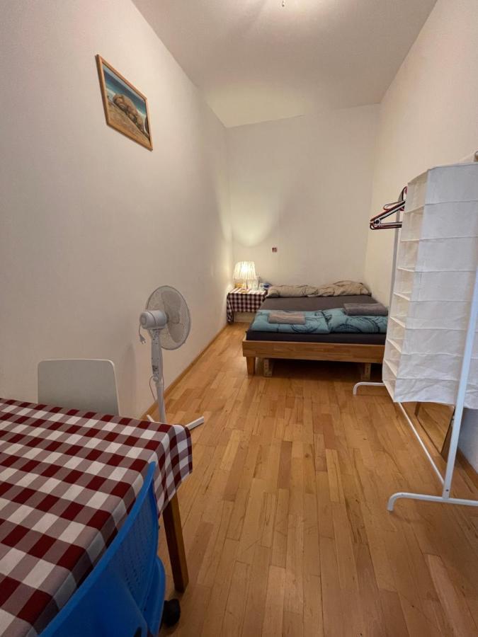 City Apartment And Rooms Wenen Buitenkant foto
