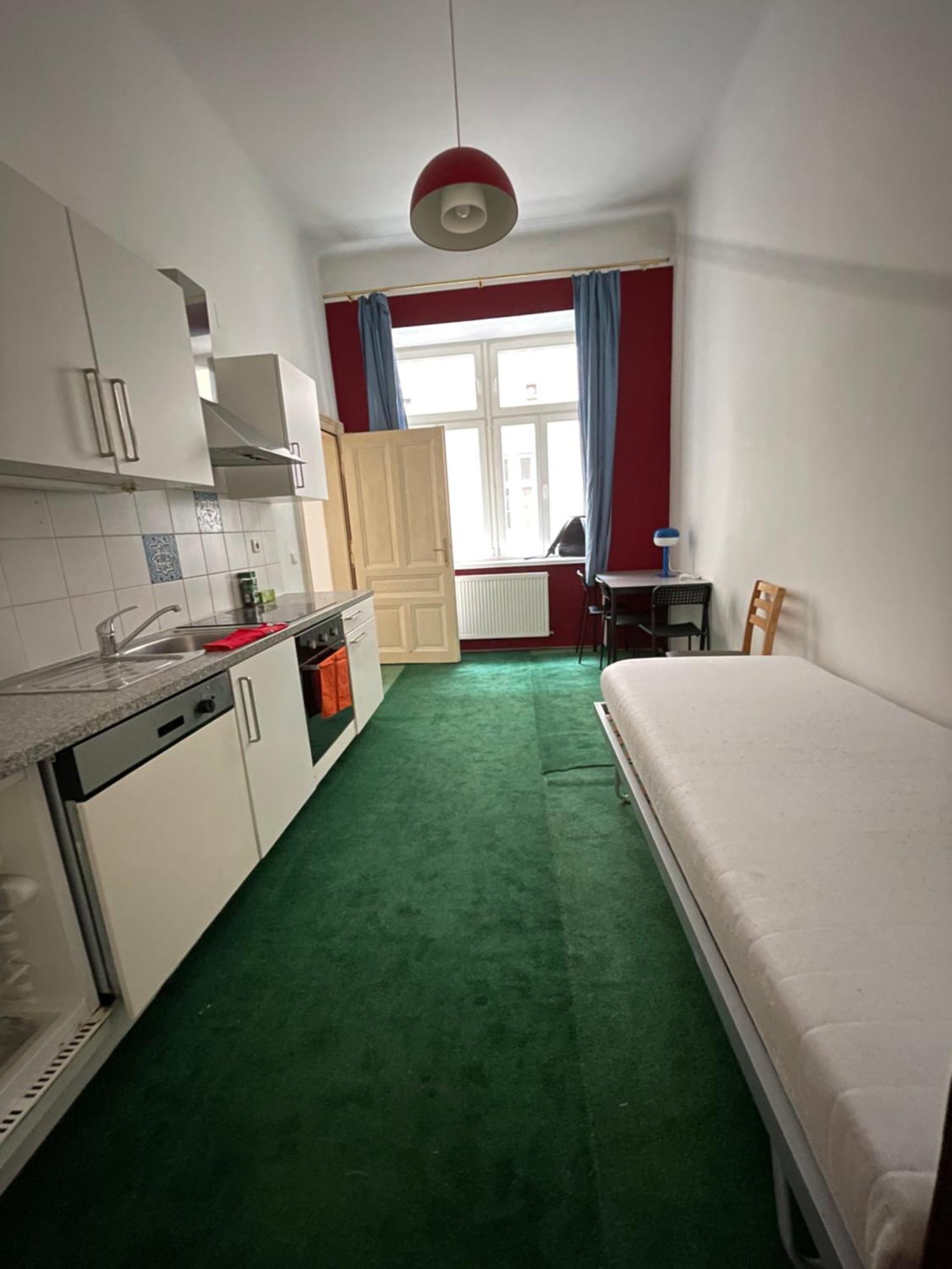 City Apartment And Rooms Wenen Buitenkant foto