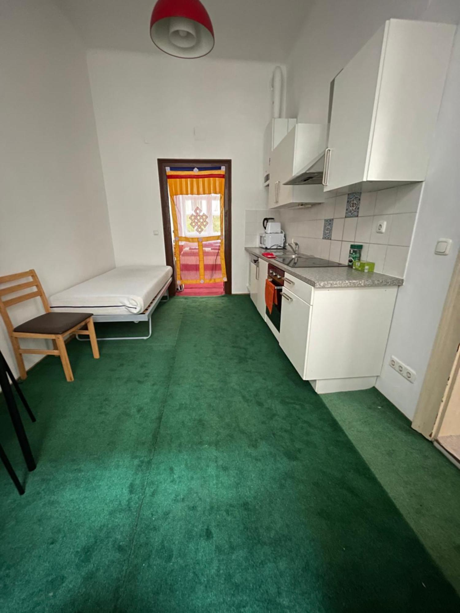 City Apartment And Rooms Wenen Buitenkant foto